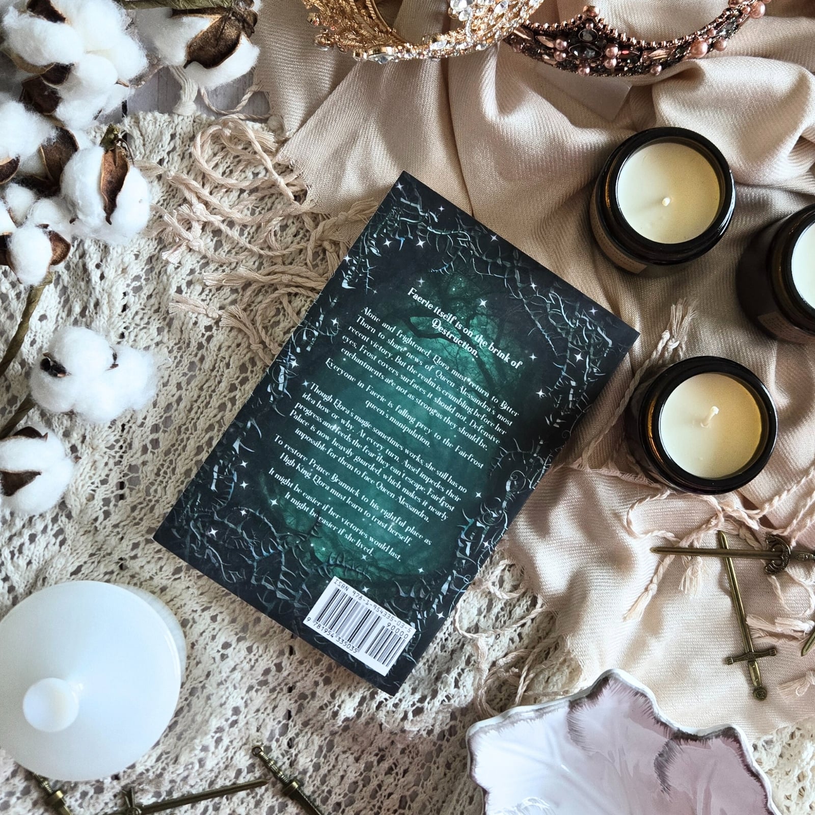 Queen of Bitter Thorn (Paperback)
