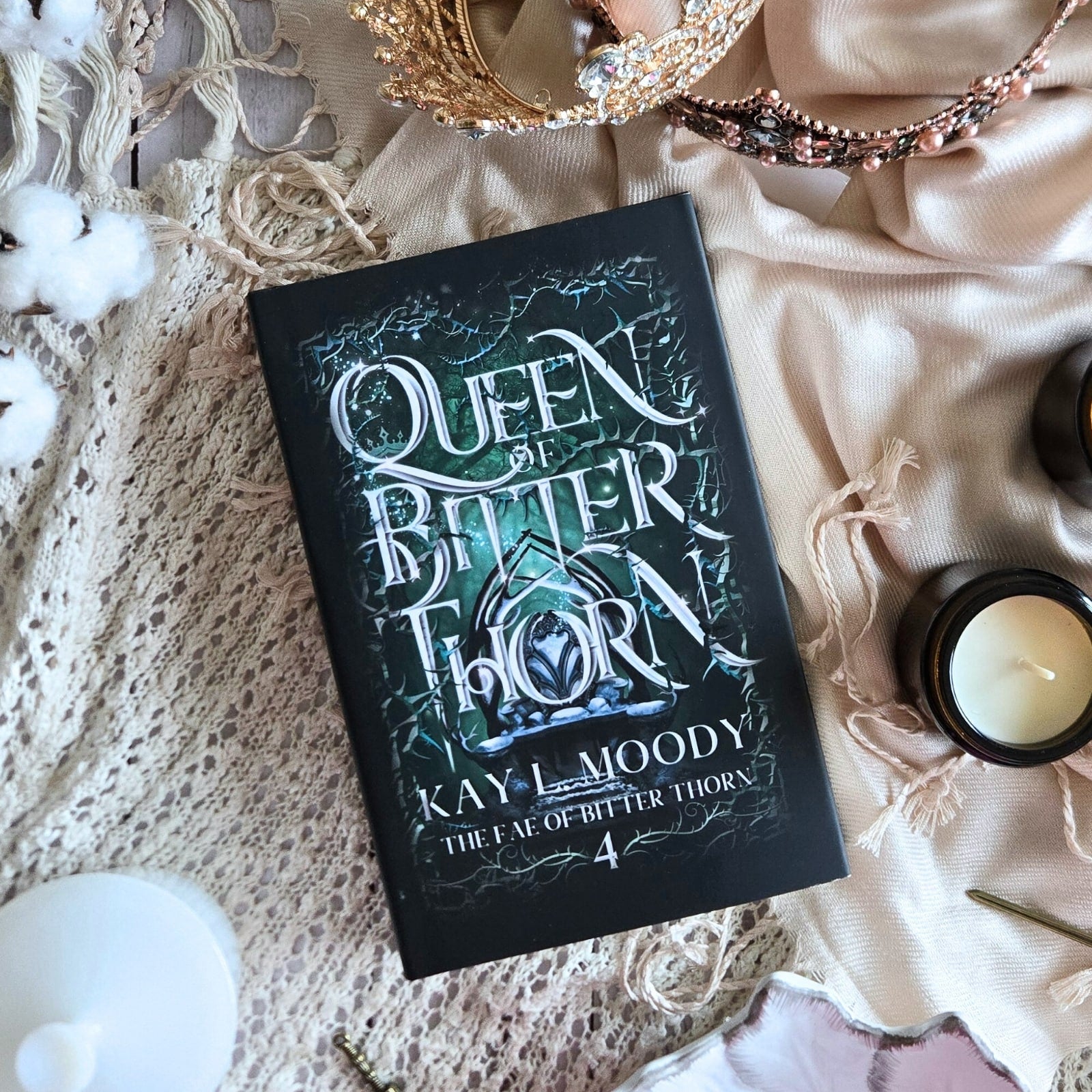 Queen of Bitter Thorn (Hardcover)